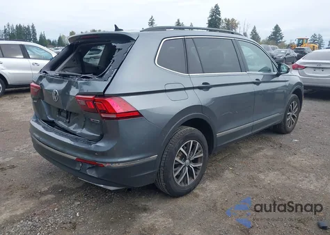 2020 Volkswagen Tiguan 2.0T Se/2.0T Se R-Line Black/2.0T Sel z USA, uszkodzony, nr VIN 3VV2B7AX0LM094892